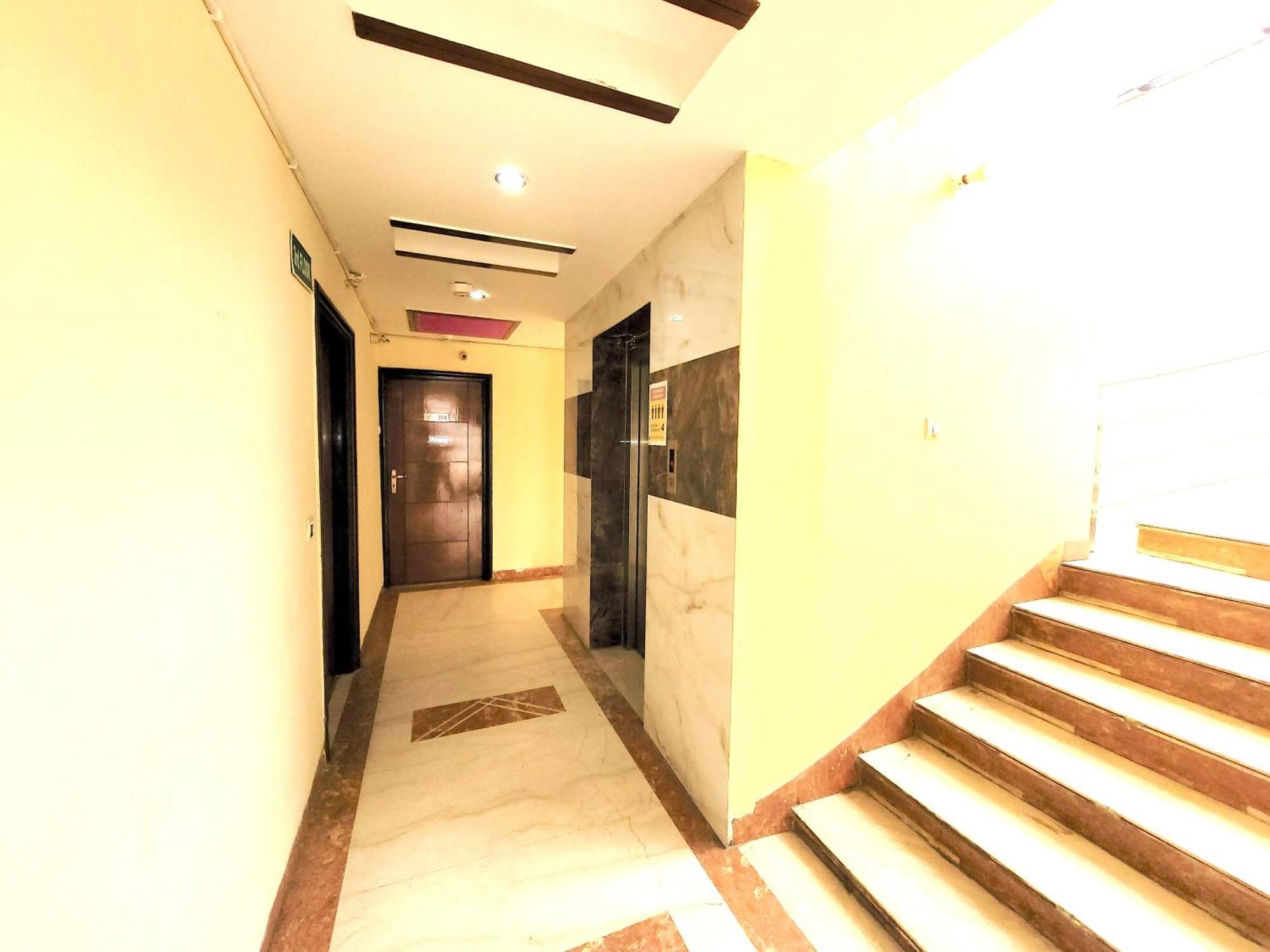 Hotel The Daanish Residency - Karol Bagh New Delhi Exteriör bild