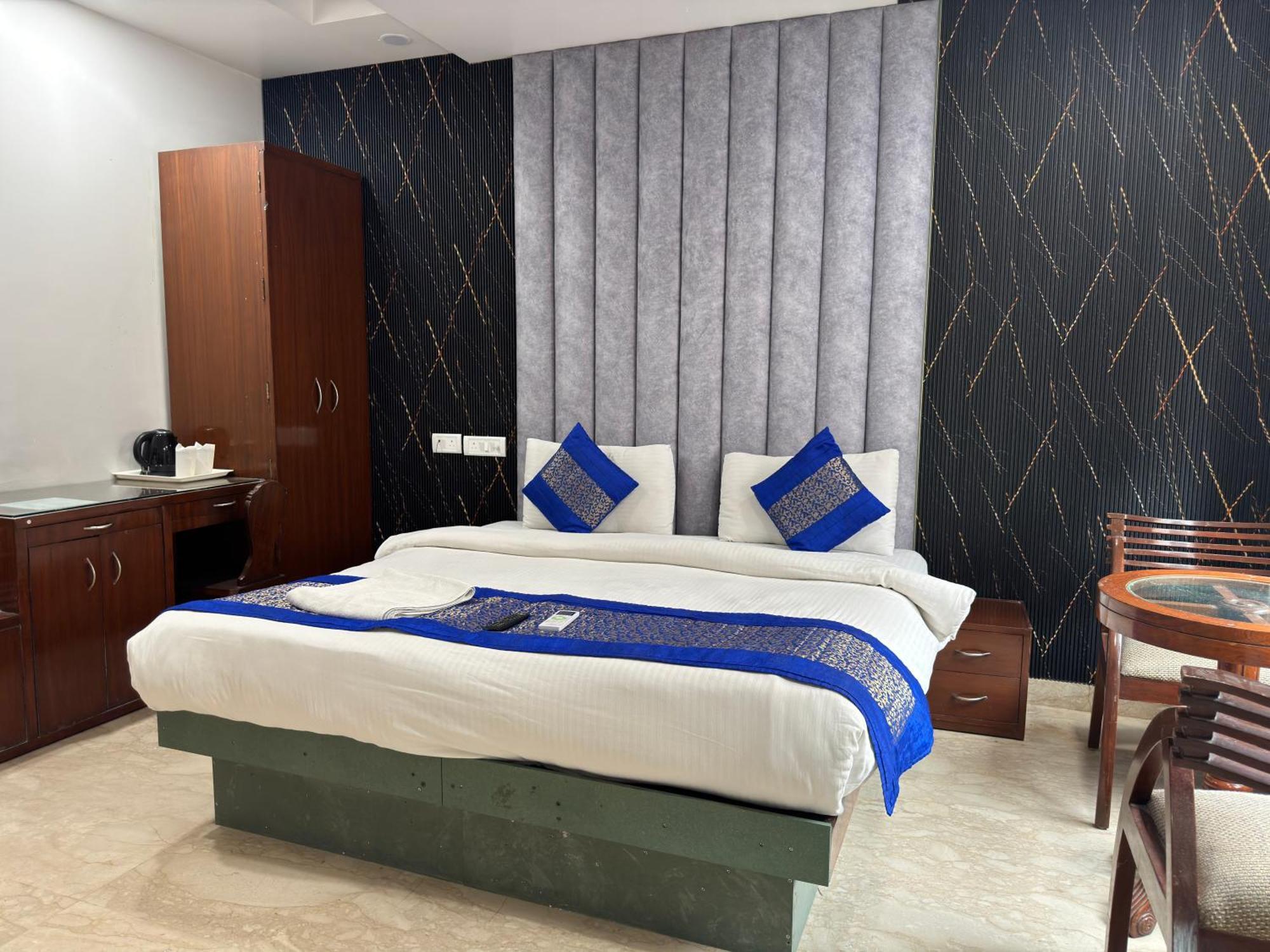 Hotel The Daanish Residency - Karol Bagh New Delhi Exteriör bild