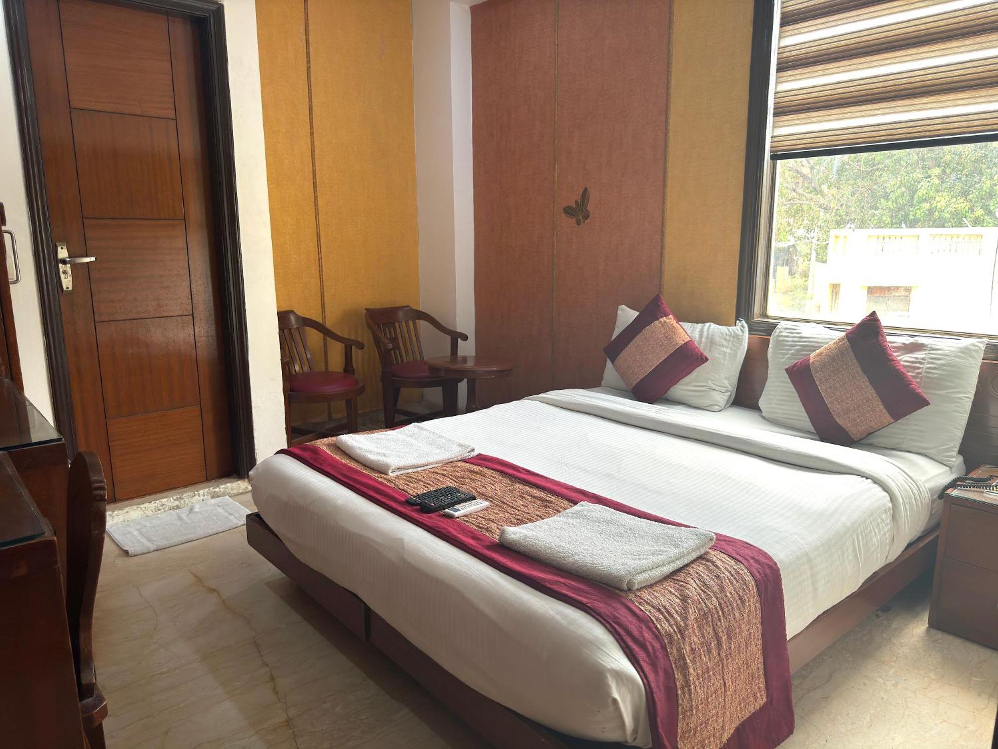 Hotel The Daanish Residency - Karol Bagh New Delhi Exteriör bild