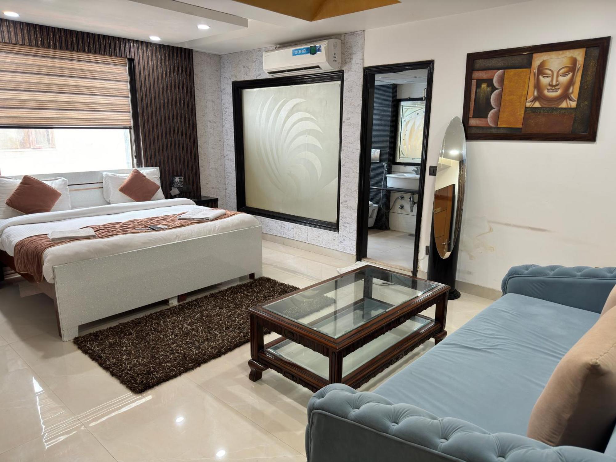 Hotel The Daanish Residency - Karol Bagh New Delhi Exteriör bild