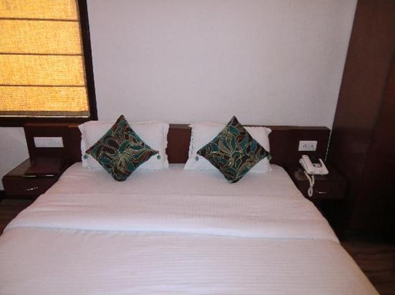 Hotel The Daanish Residency - Karol Bagh New Delhi Exteriör bild