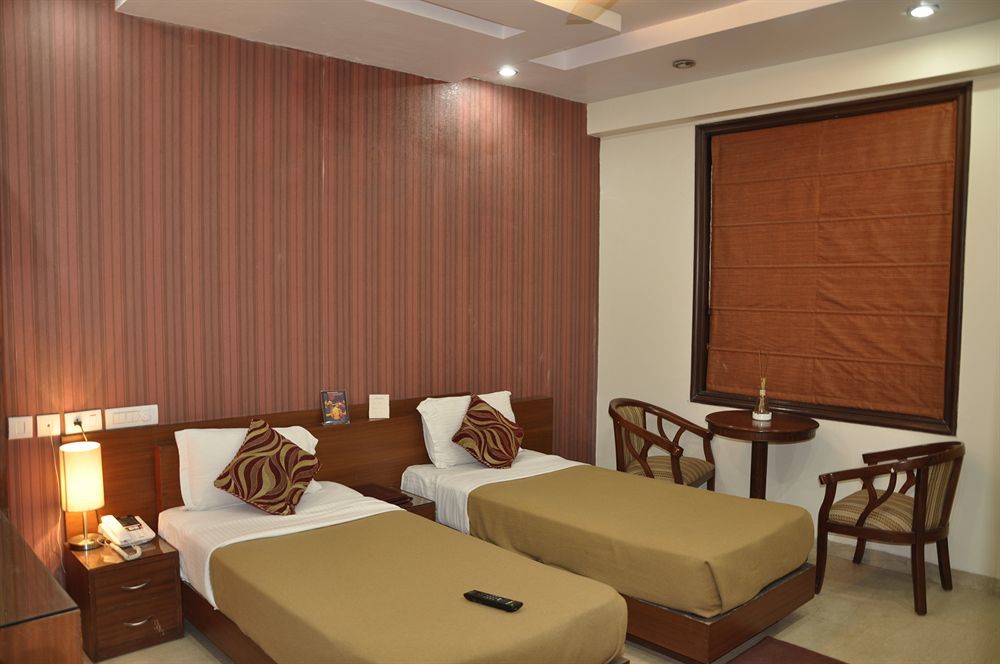 Hotel The Daanish Residency - Karol Bagh New Delhi Exteriör bild